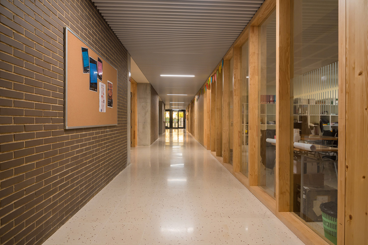 NOVA CONSTRUCCIÓ INSTITUT 3/0 RODA DE BERÀ (2024)