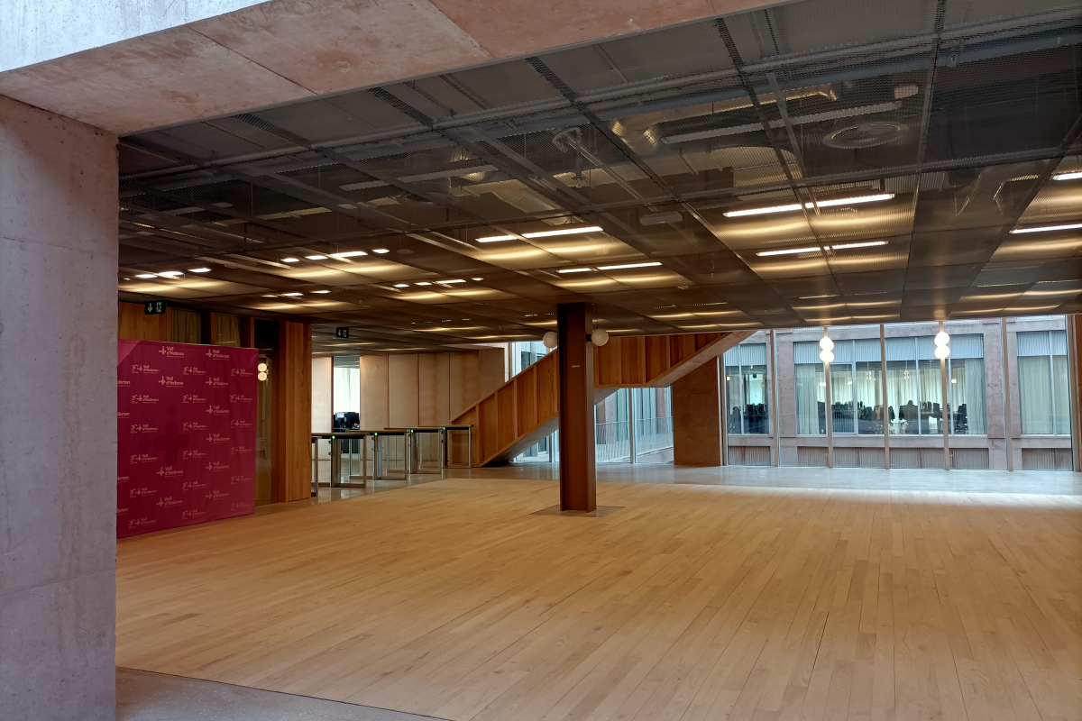 EL EDIFICIO DE INVESTIGACIÓN VHIR, FINALISTA EN LOS PREMIOS FAD 2025 DE ARQUITECTURA